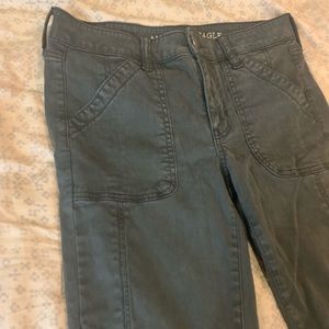 Olive green American eagle jeggings size 6